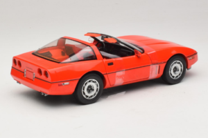 Chevrolet Corvette C4 Larry Sellers Big Lebowski Movie Car GreenLight 1:18 13533 Metal - imagem 2 de 6