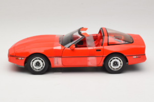 Chevrolet Corvette C4 Larry Sellers Big Lebowski Movie Car GreenLight 1:18 13533 Metal - imagem 3 de 6