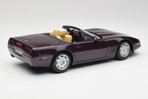 Chevrolet Corvette C4 LT4 Cabriolet Roxo Metálico Maisto 1:18 50277 Metal - imagem 3 de 8