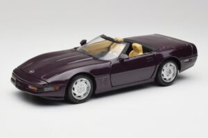 Chevrolet Corvette C4 LT4 Cabriolet Roxo Metálico Maisto 1:18 50277 Metal