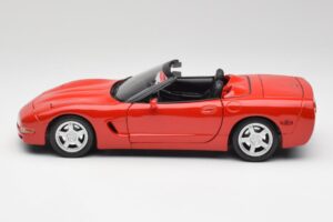 Chevrolet Corvette C5 Cabriolet Torch Vermelho Maisto 1:18 50318 Metal - imagem 4 de 8