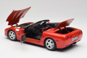Chevrolet Corvette C5 Cabriolet Torch Vermelho Maisto 1:18 50318 Metal - imagem 5 de 8