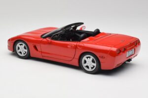 Chevrolet Corvette C5 Cabriolet Torch Vermelho Maisto 1:18 50318 Metal - imagem 7 de 8