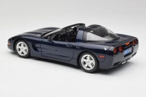 Chevrolet Corvette C5 Nassau Azul Bburago 1:18 30166 Metal - imagem 7 de 8