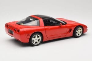 Chevrolet Corvette C5 Targa Vermelho UT Models 1:18 21001 Metal - imagem 3 de 8