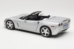 Chevrolet Corvette C6 Cabriolet Prata Hot Wheels 1:18 B6052 Metal - imagem 7 de 8