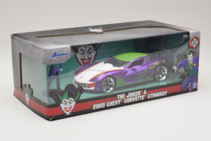 Chevrolet Corvette C6 Stingray The Joker With Figure Jada 1:24 253255020 Metal - imagem 2 de 3
