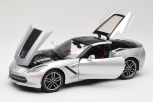 Chevrolet Corvette C7 Prata Maisto 1:18 38132 Metal - imagem 2 de 8