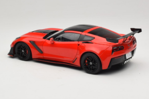 Chevrolet Corvette C7 ZR1 Torch Red IXO 1:18 18RDC243-FO Metal - imagem 7 de 8