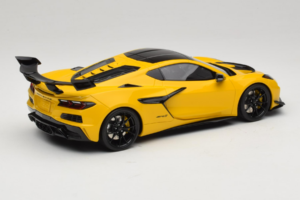 Chevrolet Corvette C8 ZR1 Amarelo GT Spirit 1:18 GT528 Resina - imagem 2 de 6