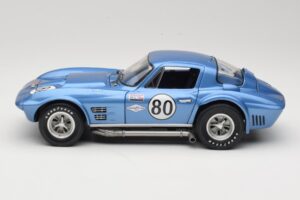 Chevrolet Corvette Grand Sport GT #80 R. Penske Chevrolet Nassau Speed Week 1963 Exoto 1:18 RLG18022 Metal - imagem 4 de 8