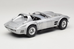 Chevrolet Corvette Grand Sport Prateado Fast & Furious Greenlight 1:18 12842 Metal - imagem 2 de 6