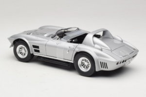Chevrolet Corvette Grand Sport Prateado Fast & Furious Greenlight 1:18 12842 Metal - imagem 5 de 6