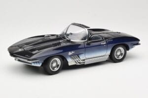 Chevrolet Corvette Mako Shark Azul Escuro UT Models 1:18 21061 Metal