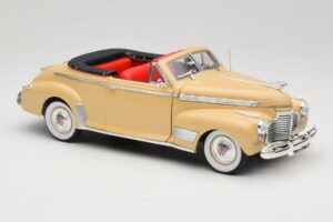 Chevrolet Deluxe Cabriolet Bege Eagle Collectibles 1:18 3022518 Metal - imagem 6 de 8
