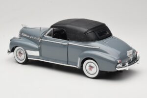 Chevrolet Deluxe Cabriolet Com Capota Suave Cinzento Eagles Race 1:18 7497276 Metal - imagem 7 de 8