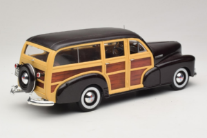 Chevrolet Fleetmaster Woody Preto Maisto 1:18 56043 Metal - imagem 3 de 8