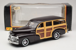 Chevrolet Fleetmaster Woody Preto Maisto 1:18 56043 Metal - imagem 8 de 8