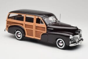 Chevrolet Fleetmaster Woody Preto & Wood Panels Maisto 1:18 43697545B Metal - imagem 6 de 8