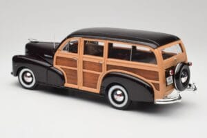 Chevrolet Fleetmaster Woody Preto & Wood Panels Maisto 1:18 43697545B Metal - imagem 7 de 8