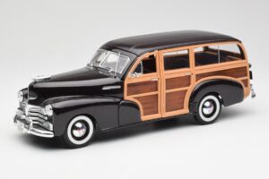 Chevrolet Fleetmaster Woody Castanho Maisto 1:18 36854 Metal