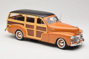 Chevrolet Fleetmaster Woody Dourado Maisto 1:18 56042 Metal - imagem 6 de 8