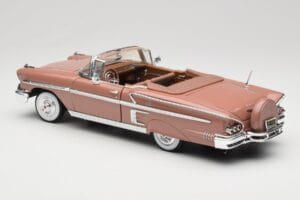 Chevrolet Impala Cabriolet Castanho Motormax 1:18 73112 Metal - imagem 7 de 8
