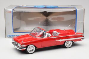 Chevrolet Impala Cabriolet Vermelho Welly 1:18 9864W Metal - imagem 8 de 8