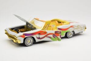 Chevrolet Impala Lowrider White Metallic Hot Wheels 1:18 27635 Metal - imagem 2 de 8
