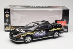 Chevrolet Monte Carlo SS Official Pace Car 2000 Sun Star 1:18 1988 Metal - imagem 8 de 8