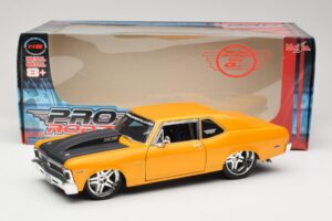 Chevrolet Nova SS Dourado Maisto 1:18 31083 Metal - imagem 8 de 8