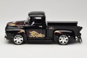 Chevrolet Old School Cody Project Truck & Chopper Set Joyride 1:18 33911 Metal - imagem 4 de 8