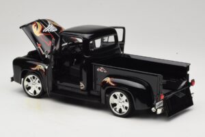 Chevrolet Old School Cody Project Truck & Chopper Set Joyride 1:18 33911 Metal - imagem 5 de 8