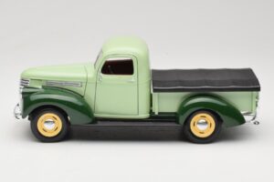Chevrolet Pickup Verde Solido 1:18 8063 Metal - imagem 4 de 8