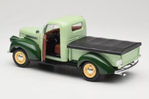 Chevrolet Pickup Verde Solido 1:18 8063 Metal - imagem 5 de 8