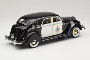 Chrysler Airflow Carro de Polícia Signature Models 1:18 CCSM01 Metal - imagem 2 de 6