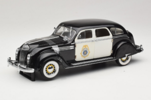 Chrysler Airflow Carro de Polícia Signature Models 1:18 CCSM01 Metal