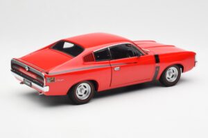 Chrysler Charger E49 Vermelho AUTOart 1:18 71505 Metal - imagem 3 de 8