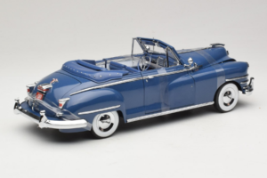 Chrysler New Yorker Azul Signature Models 1:18 CT-68629 Metal - imagem 2 de 6