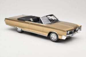 Chrysler Newport Cabriolet Gold Metallic BoS Models 1:18 BOS273 Resina - imagem 4 de 6