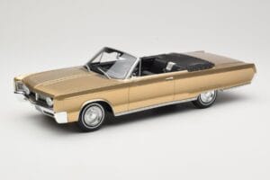 Chrysler Newport Cabriolet Gold Metallic BoS Models 1:18 BOS273 Resina