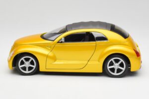 Chrysler Pronto Cruizer Dourado Maisto 1:18 37800 Metal - imagem 4 de 8