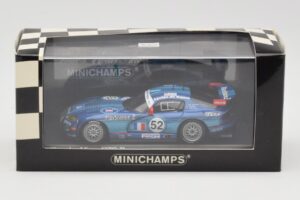 Chrysler Viper GTS-R #52 S. Belloc / F. Cochet / T. Treluyer 24 Hours of Le Mans 2002 Minichamps 1:43 499921452 Metal - imagem 4 de 4