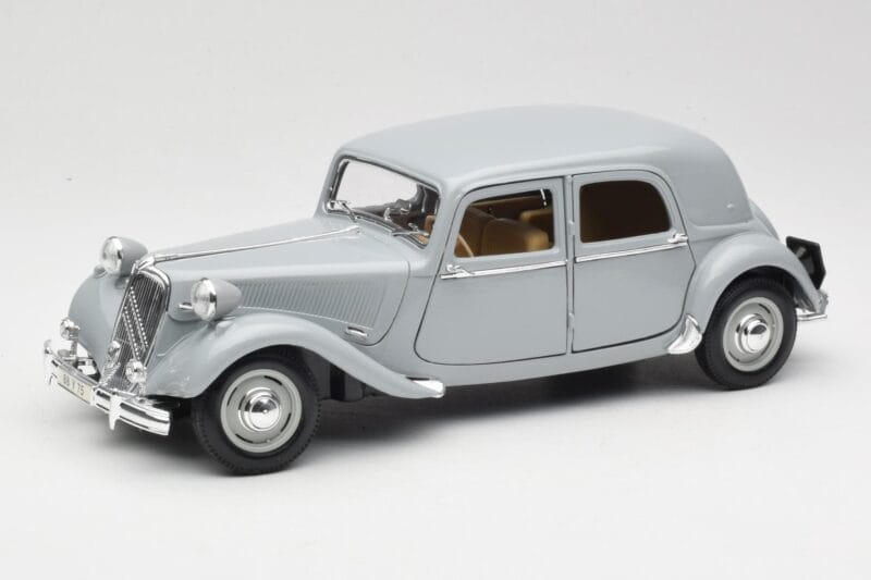 Citroen 15CV 6 Cyl Cinzento Maisto 1:18 50313 Metal