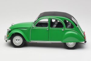 Citroen 2CV Bamboo Verde Minichamps 1:18 150111502 Metal - imagem 4 de 8