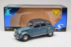Citroen 2CV Bleu Nuit Solido 1:18 8028 Metal - imagem 6 de 6