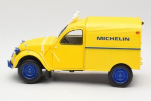 Citroen 2CV Fourgonnette Michelin Bibendum Norev 1:18 181502 Metal - imagem 3 de 6