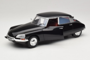 Citroen DS Special Preto Dickie Solido 1:18 S1800708 Metal - imagem 2 de 8