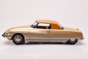 Citroen DS 19 Le Dandy Bege e Castanho Norev 1:18 181741 Metal - imagem 3 de 6