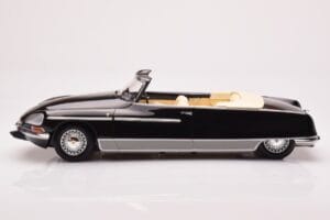Citroen DS 21 Palm Beach Preto Norev 1:18 181746 Metal - imagem 3 de 6